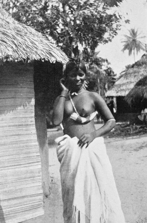 A good-looking type of Vai woman from Vanswa, near Monrovia